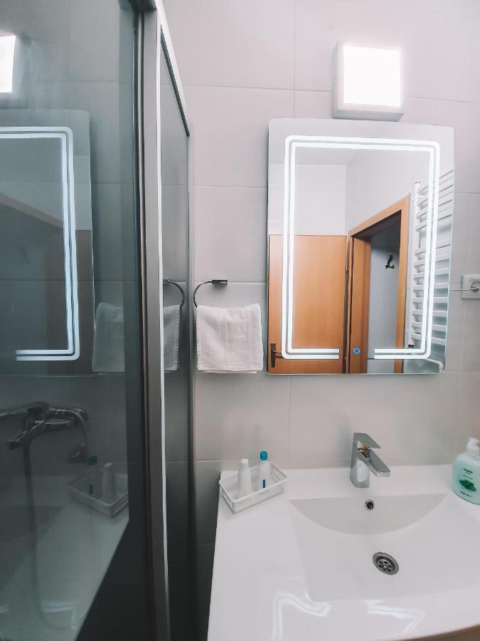 Duga Apartmani كراغوييفاك المظهر الخارجي الصورة