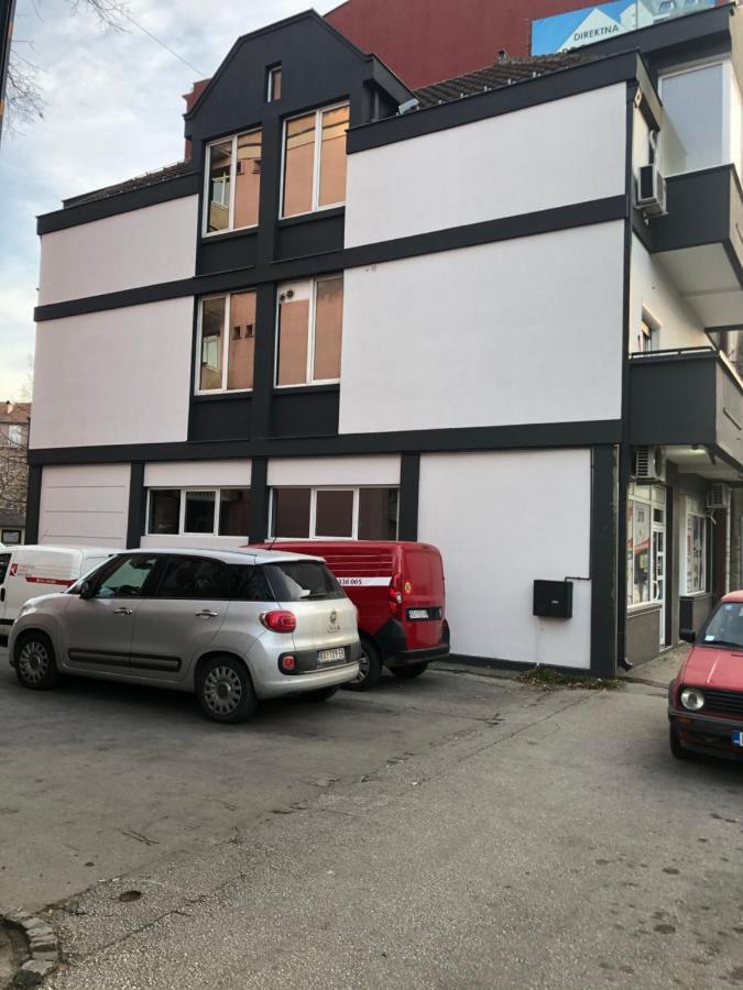 Duga Apartmani كراغوييفاك المظهر الخارجي الصورة